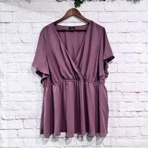 Torrid  Blouse Flared Cap Sleeve V‎ Neck Solid Print Casual Size 4 Lightweight